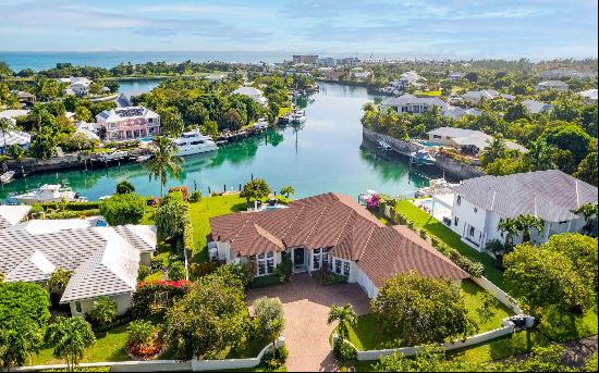 Contemporary Canal Front Residence, Port New Providence