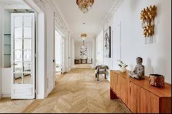 Paris 7th District – An exceptional apartment in a prime location