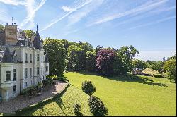 Exceptional totally restored Neo-Gothic castle - MH listed - at the gates of Le Mans on 1