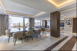 Luxury 414 m² Property in Prime Location on the Castellana