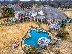 Luxury Estate in Ashbriar Addition with Nearly 8 Acres of Private Living