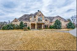 Luxury Estate in Ashbriar Addition with Nearly 8 Acres of Private Living