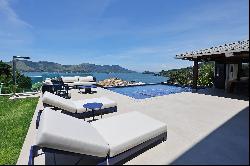 House with panoramic sea views and full leisure in an exclusive condominium