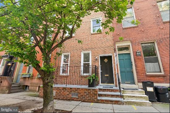 2014 Bainbridge Street Unit B, Philadelphia PA 19146