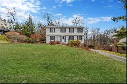 401 Lorlita Ln, Upper St. Clair PA 15241