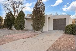 817 Madeira Drive NE, Albuquerque NM 87108