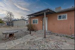 2820 Sioux Street NW, Albuquerque NM 87107