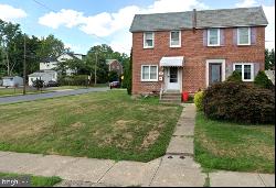 200 W Sylvan Avenue, Morton PA 19070