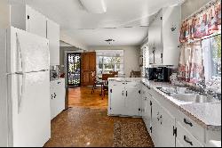 718 W Valerio Street, Santa Barbara CA 93101