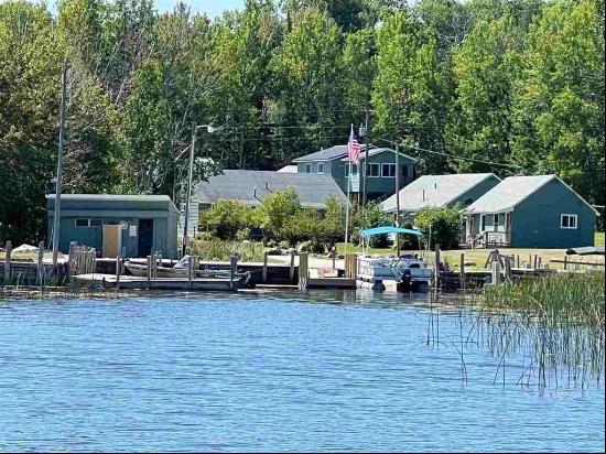 32544 S Bobby Drive, Drummond Island MI 49726