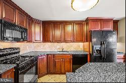 801 Yale Avenue Unit 810, Swarthmore PA 19081