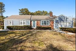 6 Greenland Cir, Yarmouth MA 02675