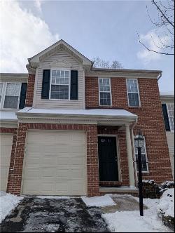 175 Southern Valley Ct, Adams Twp PA 16046