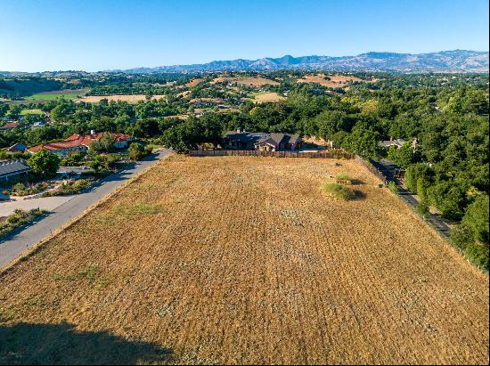 2220 Hill Haven Road, Solvang CA 93463