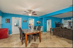 1275 Bayview Drive, Clearwater FL 33756