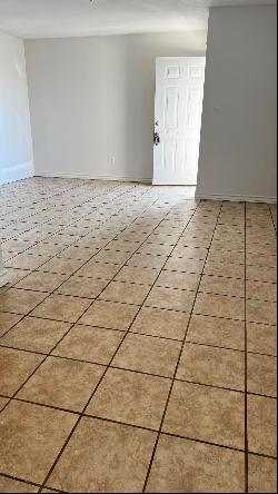 302 81st Street Unit #2, Lubbock TX 79404