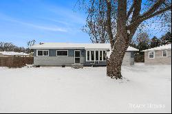 3452 Balsam Avenue NE, Grand Rapids MI 49525