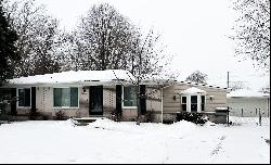 41364 Brown Dr, Sterling Heights MI 48313