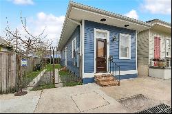 1235 Clouet Street, New Orleans LA 70117