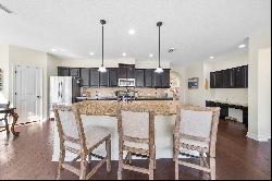 Spacious Family Retreat In Highly-Sought-After Community