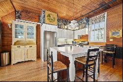 Charming Pre-1890 Carriage House