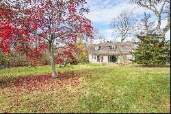 Charming Pre-1890 Carriage House