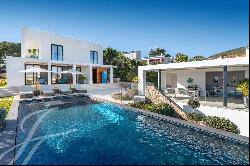 Exclusive Modern Villa with Panoramic Ocean Views