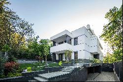 An impressive house with a unique design in the elite district of Boyana