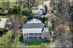 Charming Waterfront Retreat in Exclusive Lake Austin Community