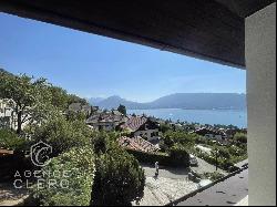 Veyrier du Lac, traditional house with lake view