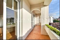 FOR SALE SAINT-JEAN-DE-LUZ - BEACH APARTMENT ON FOOT