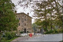 COUNTRY HOUSE WITH POOL FOR SALE IN A PANORAMIC POSITION IN UMBRIA