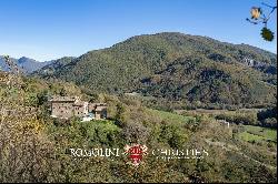 COUNTRY HOUSE WITH POOL FOR SALE IN A PANORAMIC POSITION IN UMBRIA