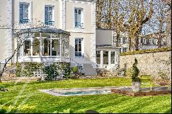 Renovated Mansion in the Heart of Fontainebleau