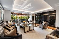 Exceptional Trophy Duplex Apartment in the heart of Mayfair