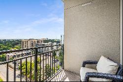 Beautifully Updated Condo  Near Midtown Atlanta!