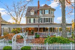 Exceptional Larchmont Manor Victorian