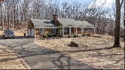 68 Farm Road N, Wading River NY 11792