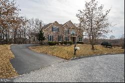 1469 Luna Drive, Downingtown PA 19335