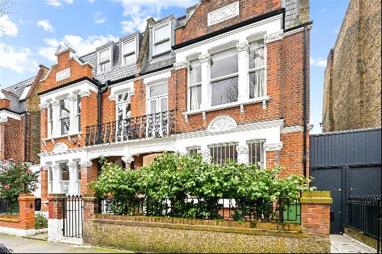 Doneraile Street, Bishops Park, Fulham, London, SW6 6EW