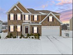 466 Hawthorn Hill Dr, North Strabane PA 15317