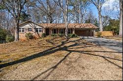 160 Alpine Drive, Roswell GA 30075