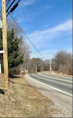 Old Youngstown Rd, Union Twp - Law PA 16101