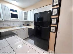 909 SE 46th Lane Unit 104, Cape Coral FL 33904