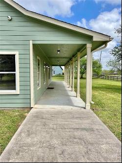 4212 County Road 182, Alvin TX 77511