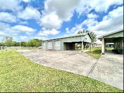 4212 County Road 182, Alvin TX 77511