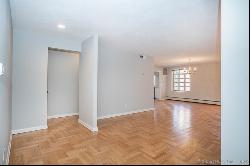 30 Outlook Avenue APT 201, West Hartford CT 06119