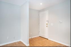 30 Outlook Avenue APT 201, West Hartford CT 06119