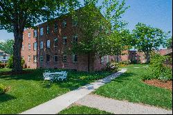 30 Outlook Avenue APT 201, West Hartford CT 06119