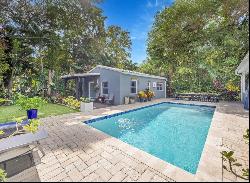 704 Madeira Ave, Coral Gables FL 33134